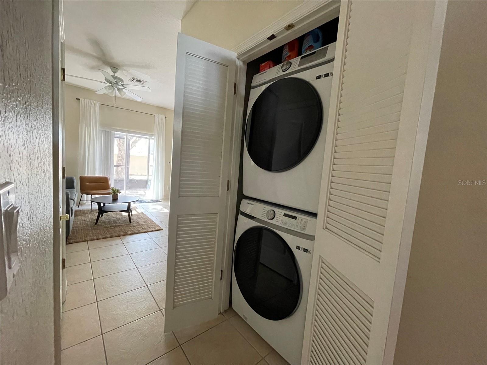 2432 Caravelle Circle