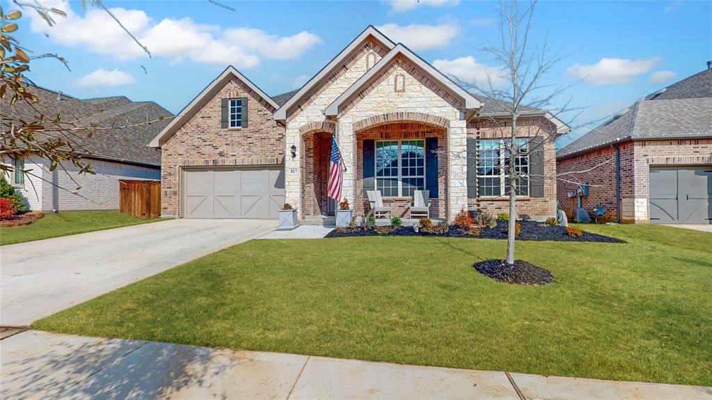 817 Fallbrook Avenue