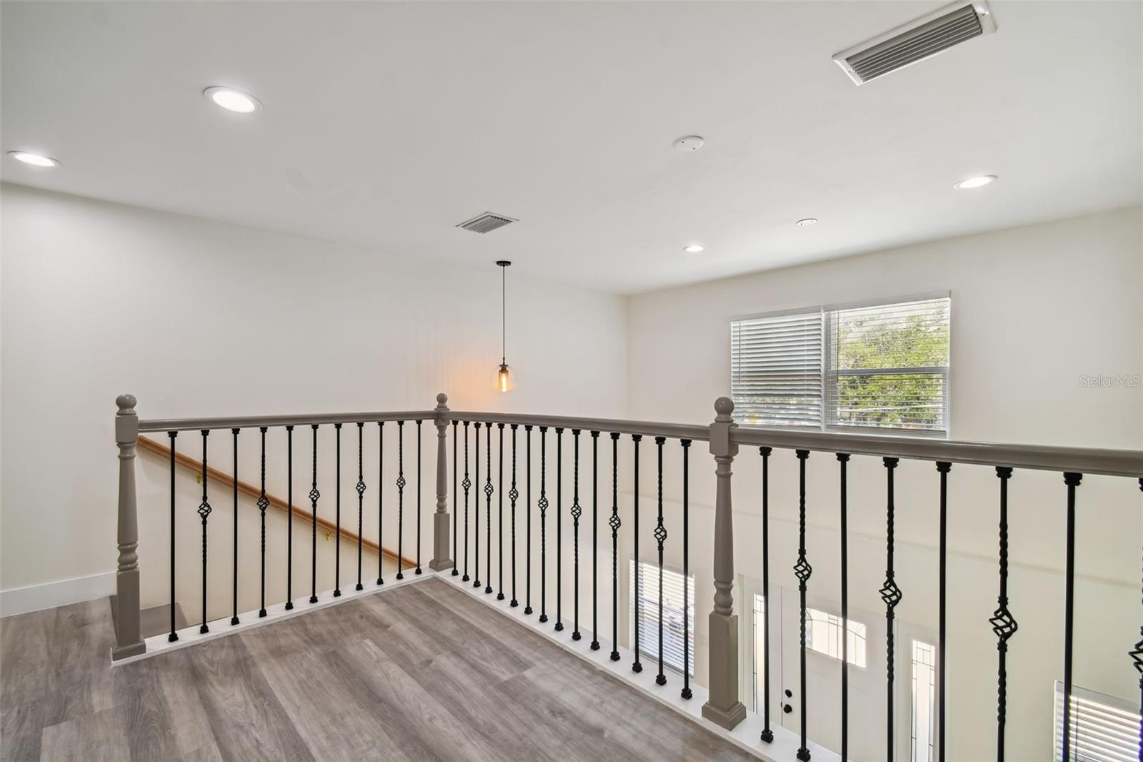 4910 W San Miguel Street
