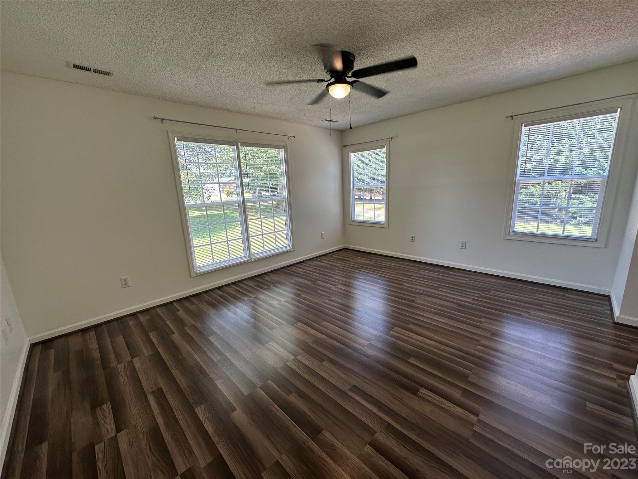476 Legion Road