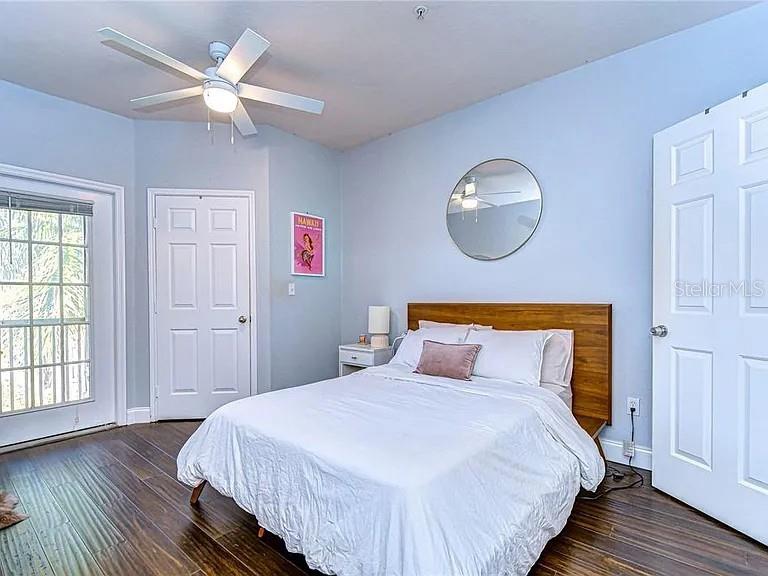 4323 Bayside Village Drive 327