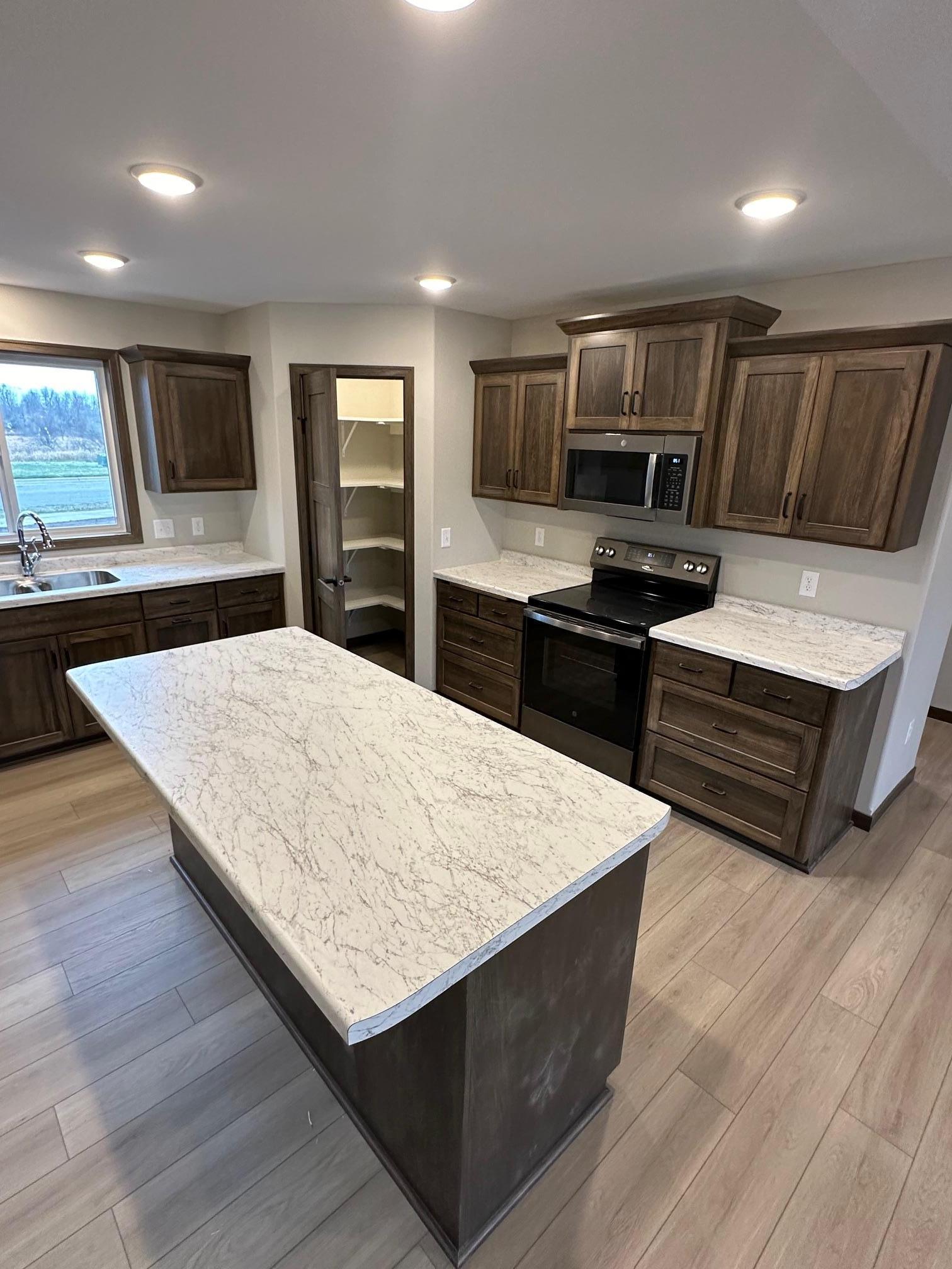 1701 Knottingham Drive