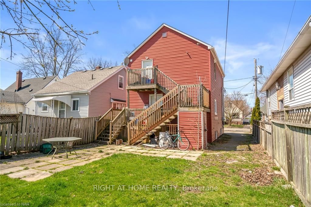 56 S Wallace Ave