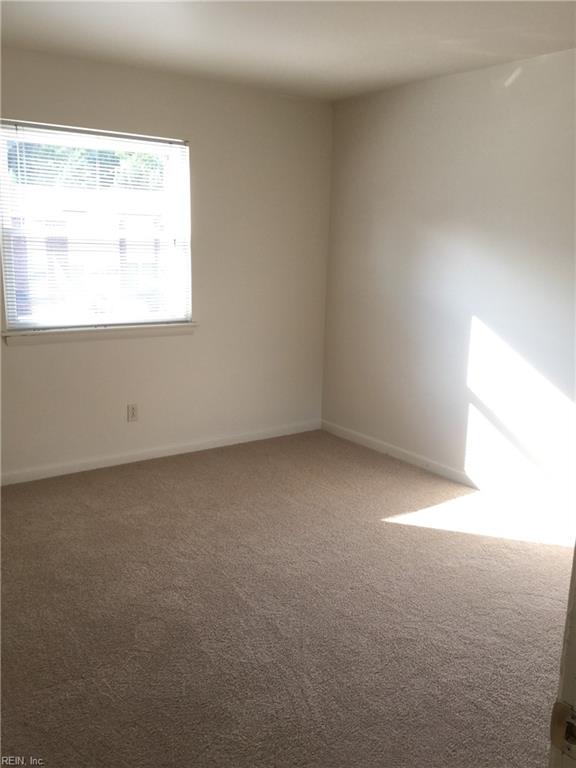 2230 Acorn Cove