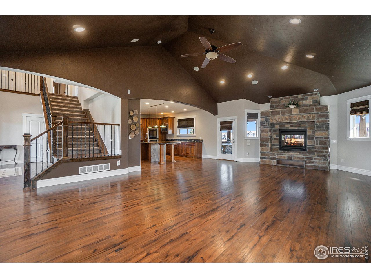 8734 Longs Peak Cir
