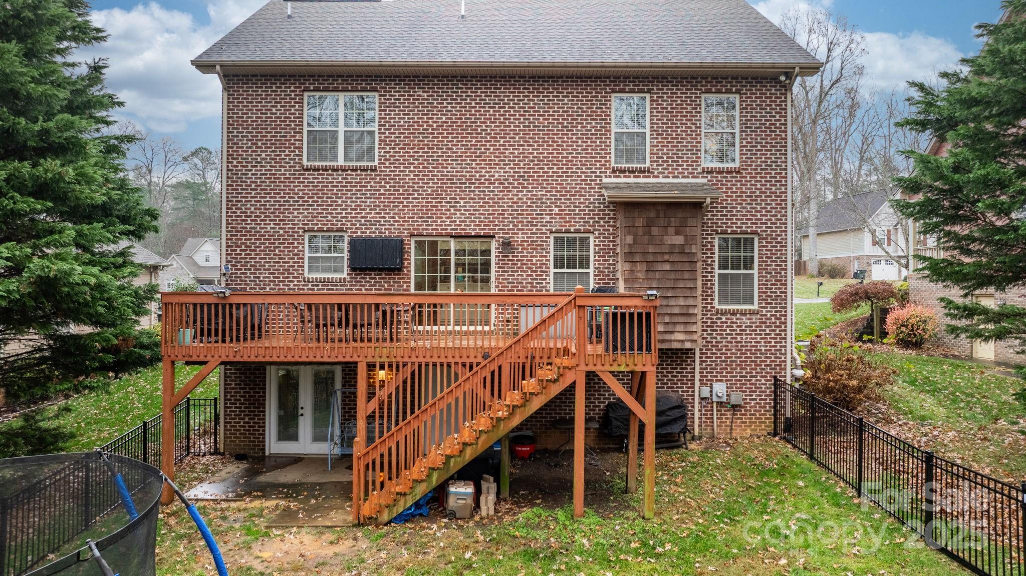 107 Maplewood Court