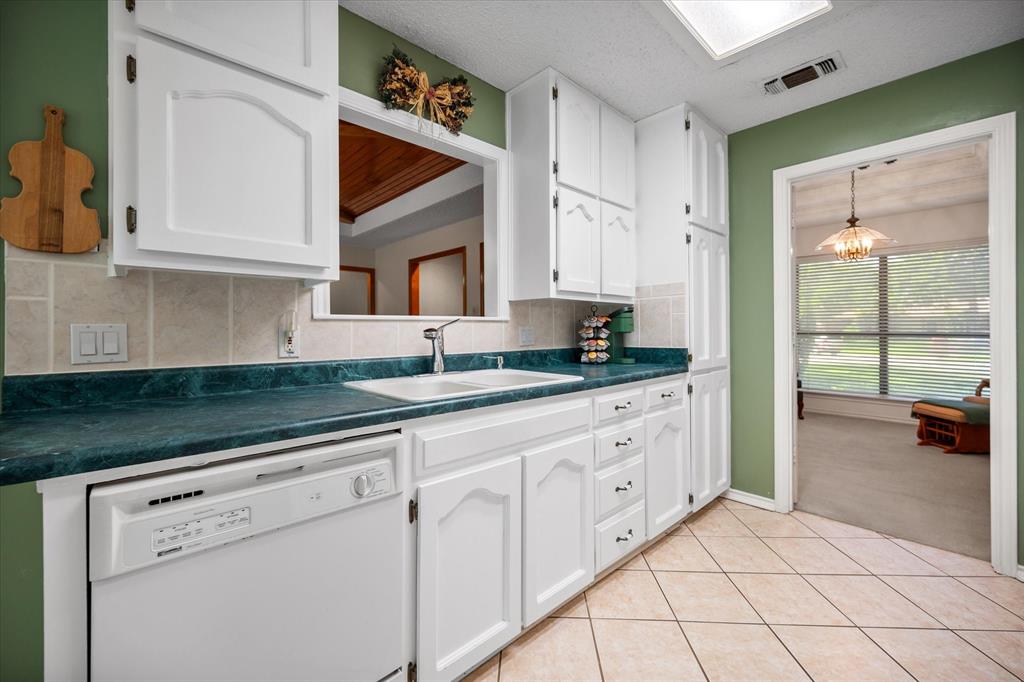 4215 Pleasant Oaks Court