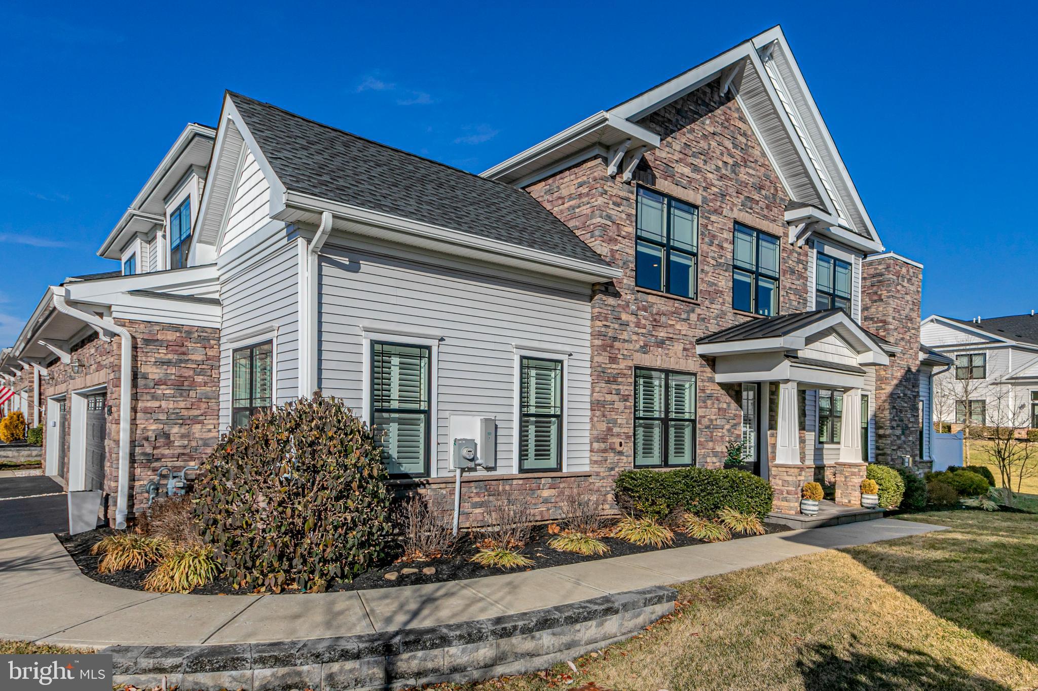 21 Dogleg Ln  