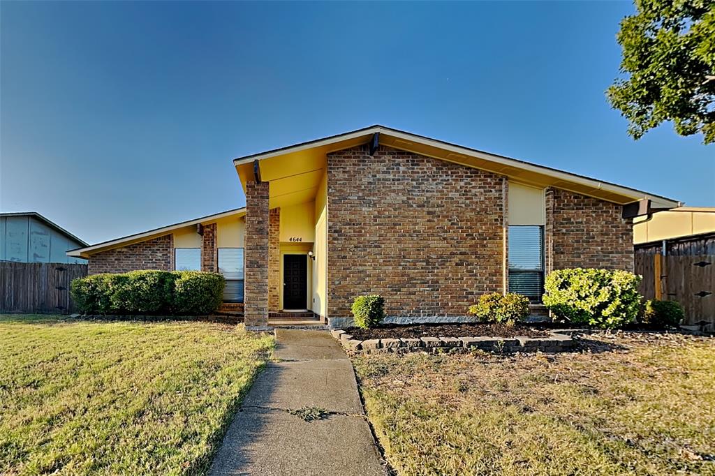 4644 Ringgold Lane