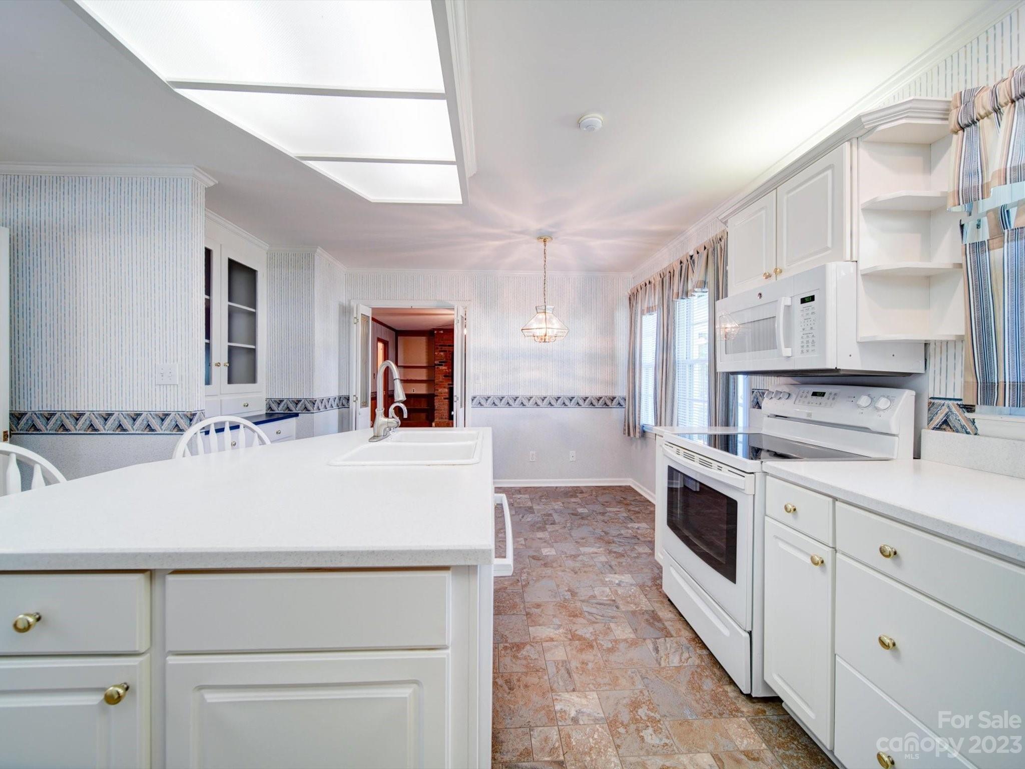 1106 Arden Drive