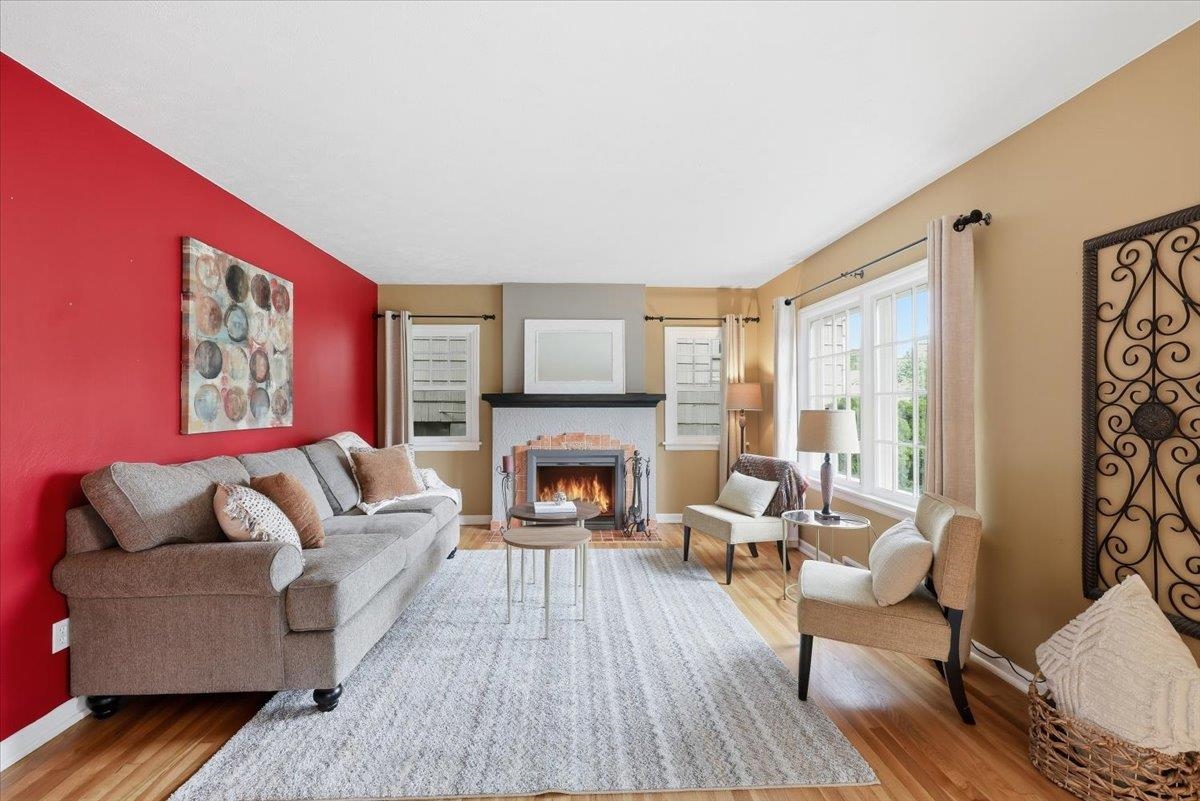1916 S Bernard St
