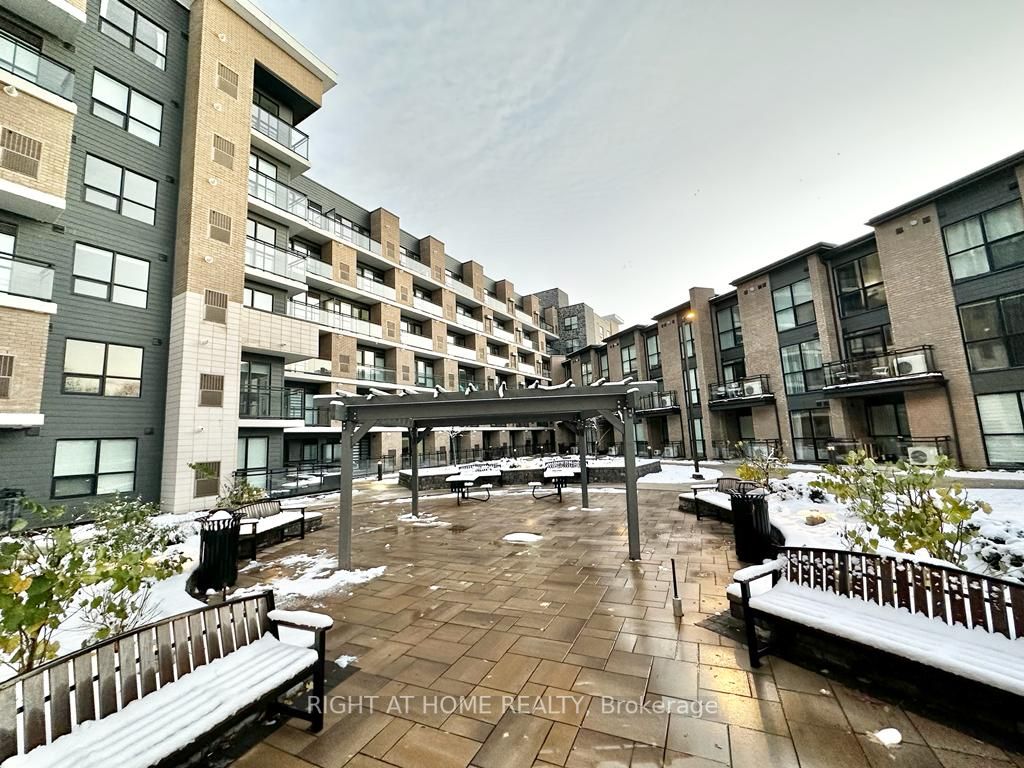 1 Falaise Rd 302