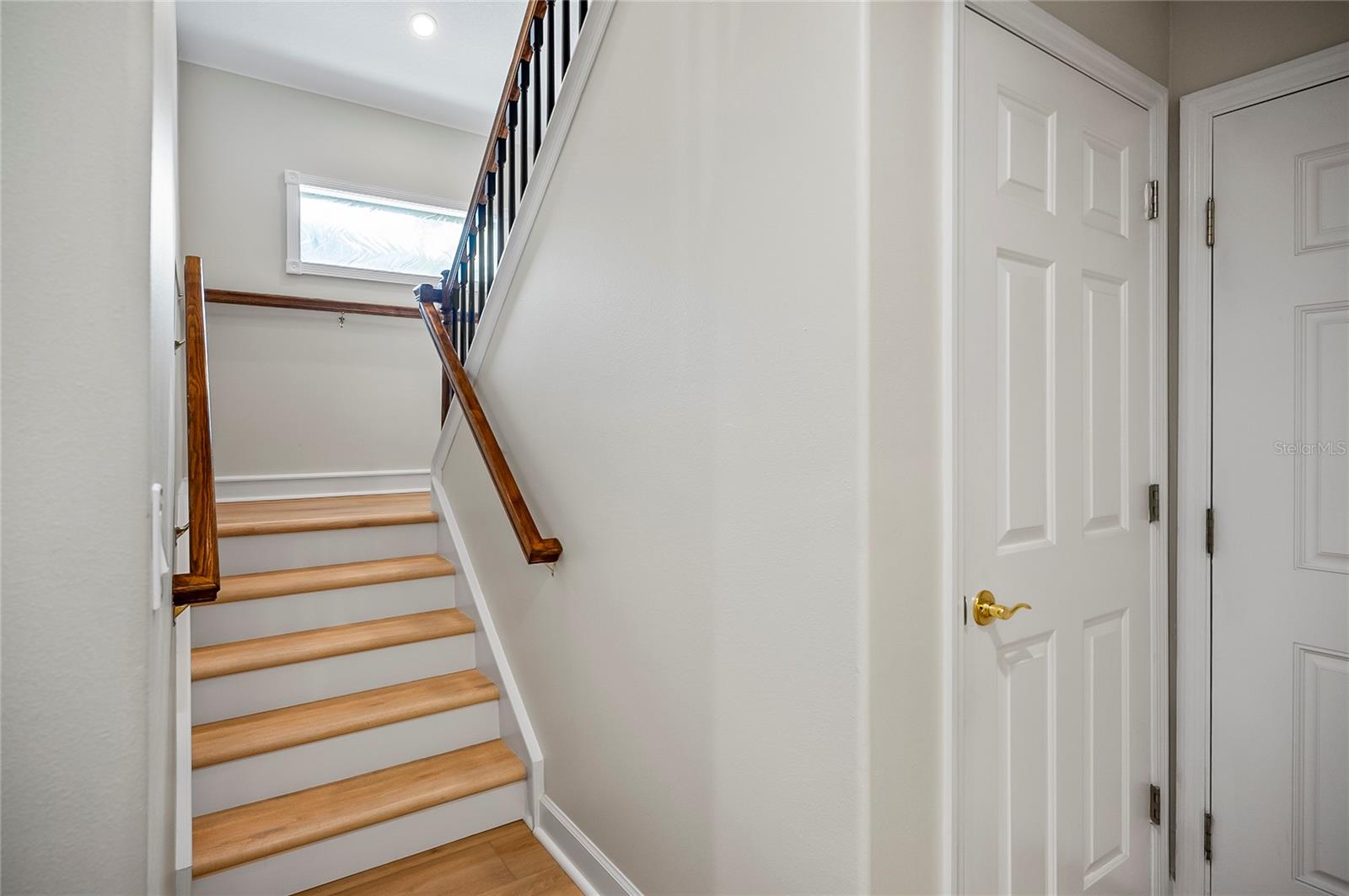 15 S Waterview Drive