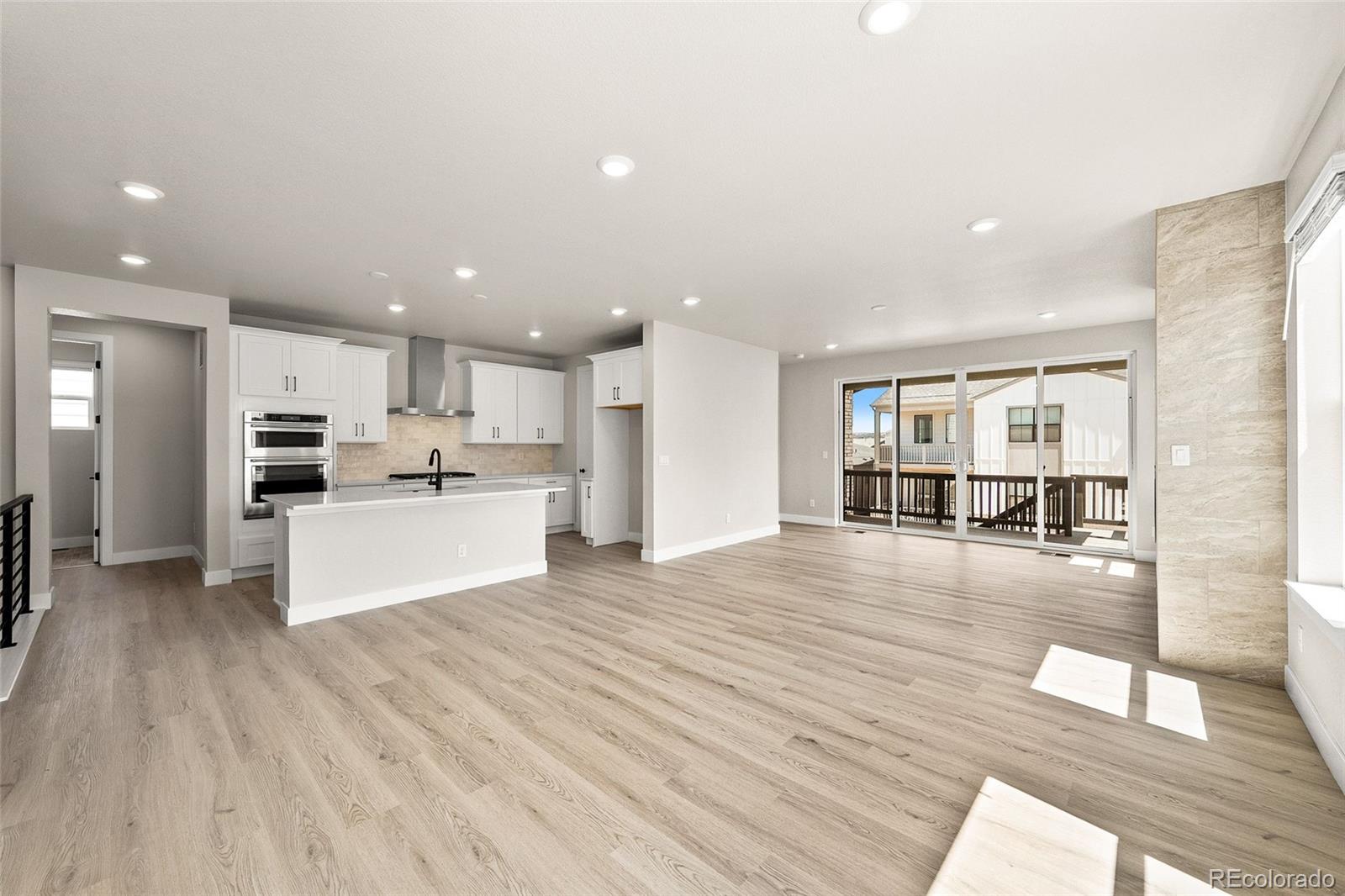 8632 Whiteclover Street