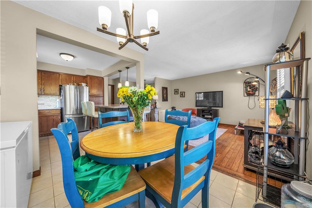 3929 Vineyard Crescent