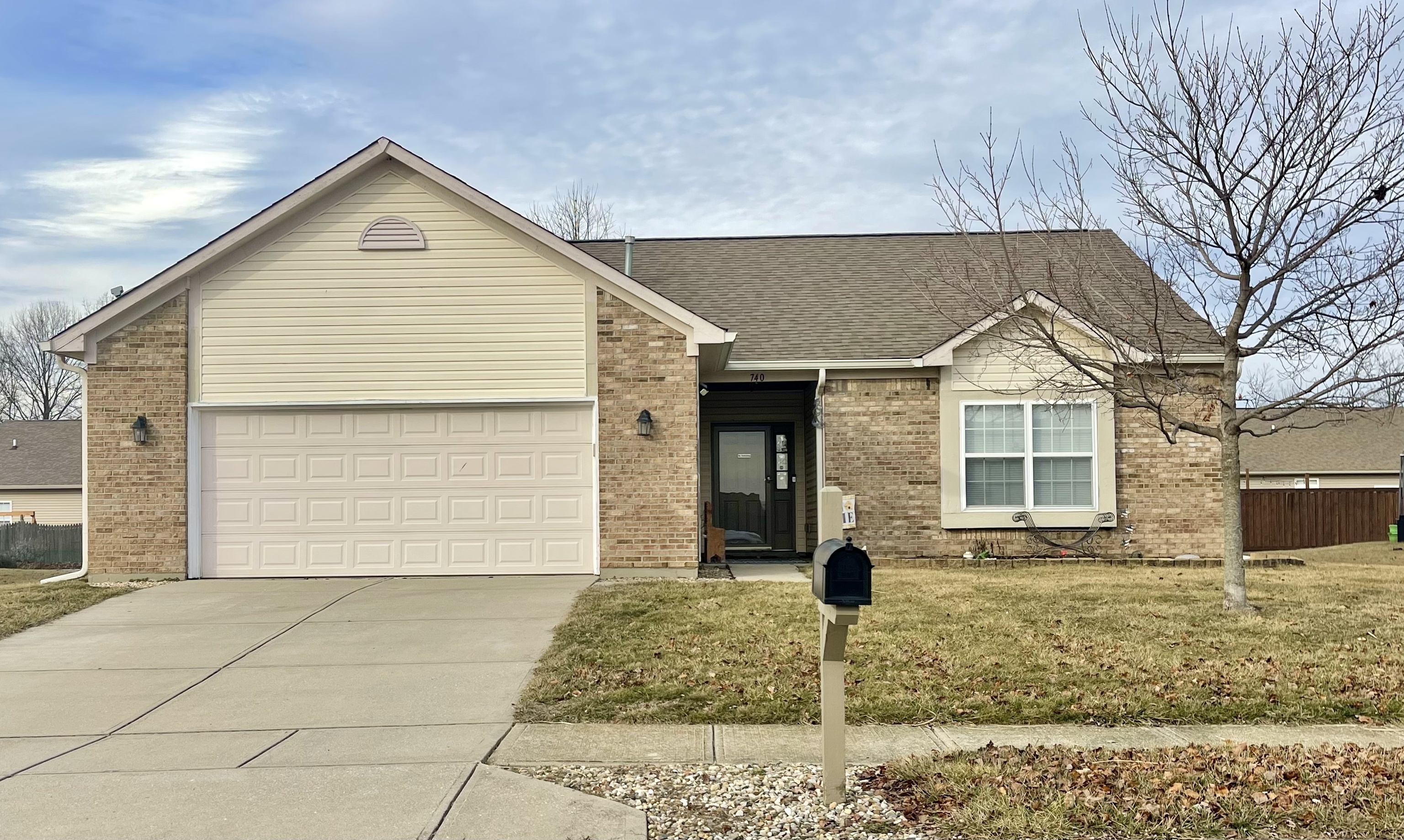 740 W Harriman Avenue