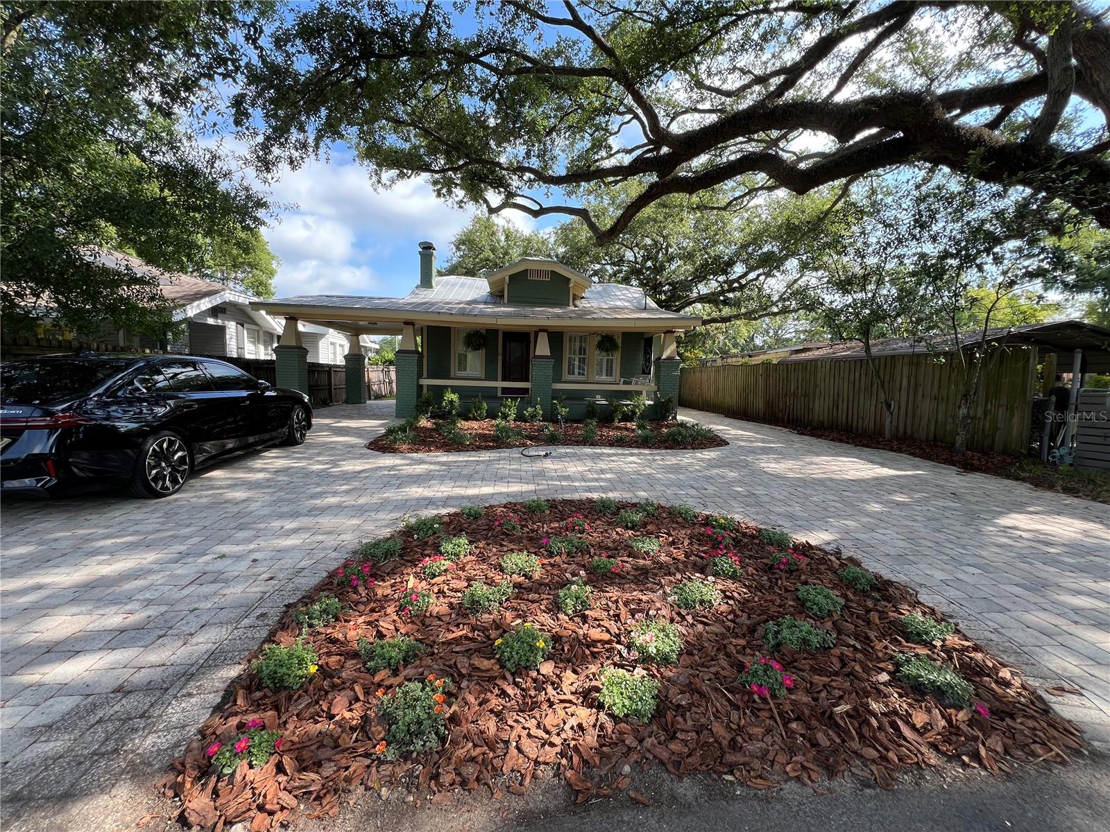 205 W Louisiana Avenue