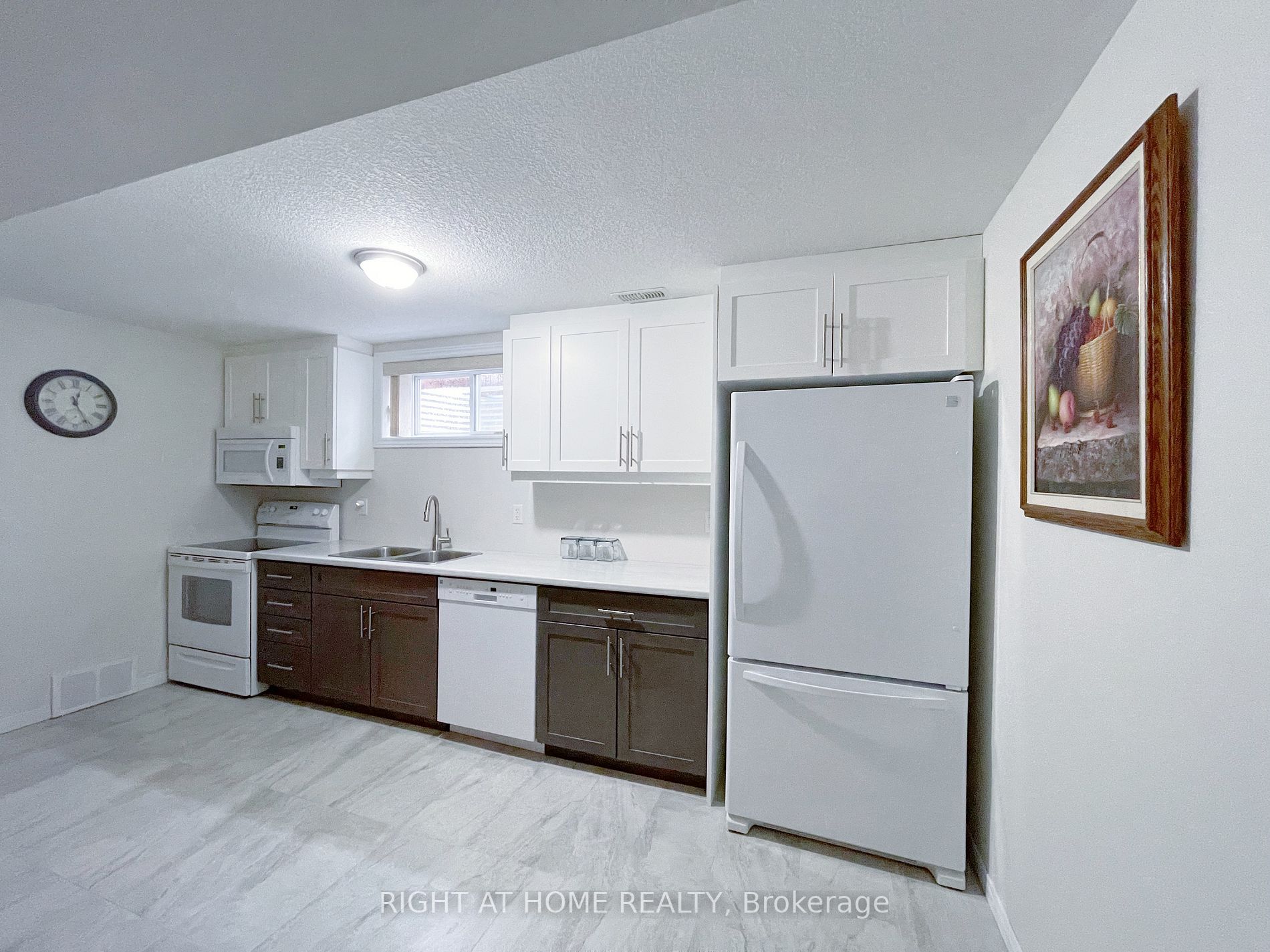 27 Portland St Lower