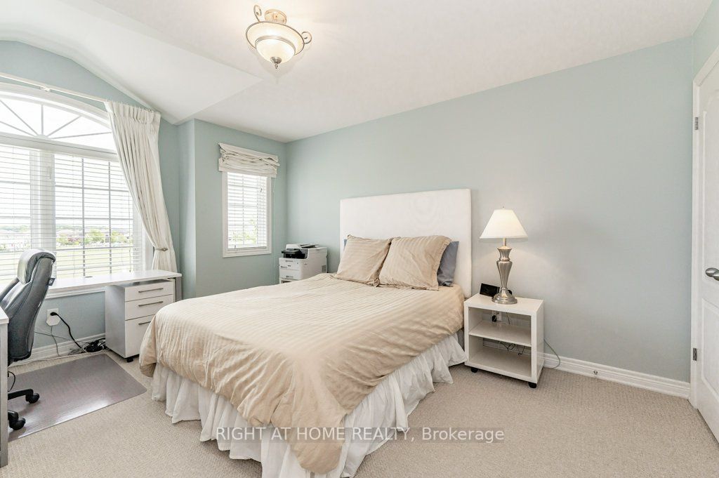60 Oleary Dr