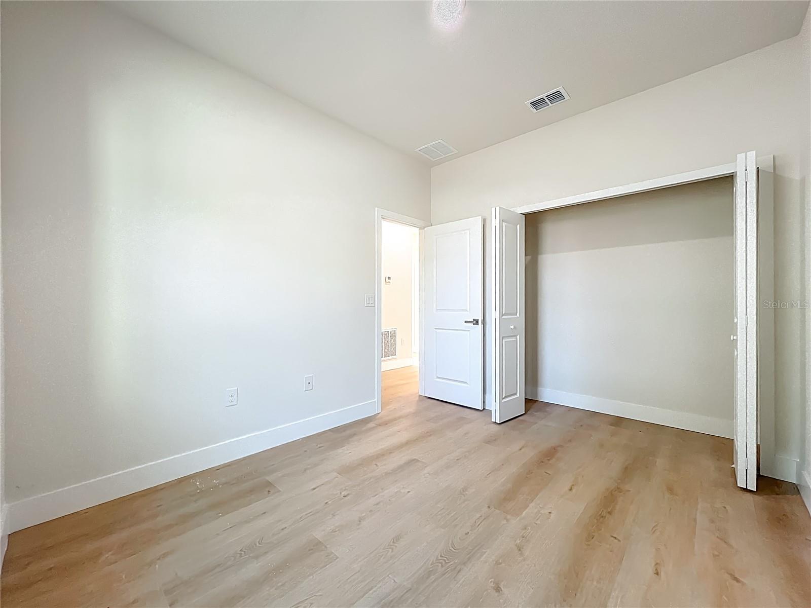 356 W 4th Street