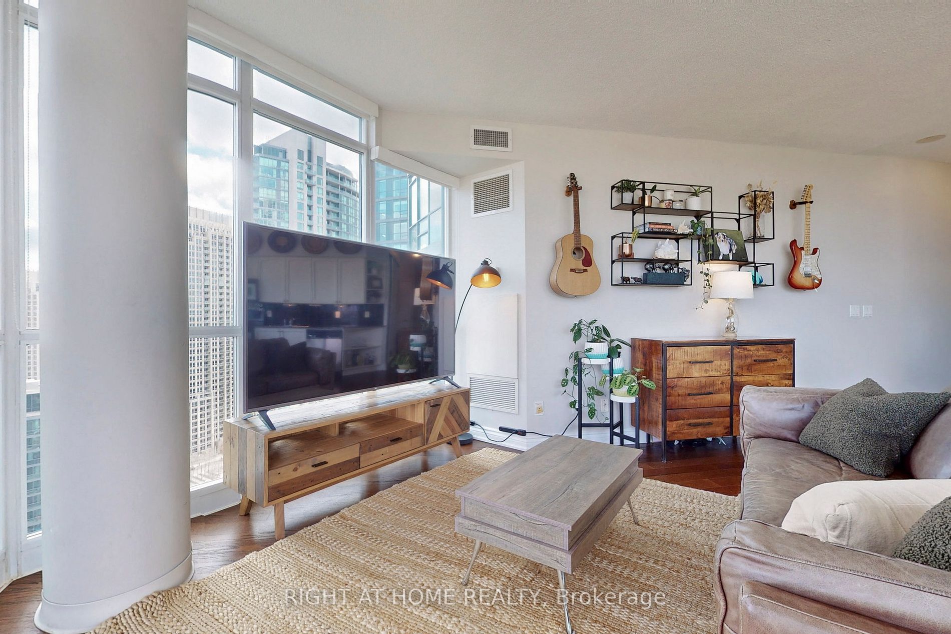 231 Fort York Blvd 2309