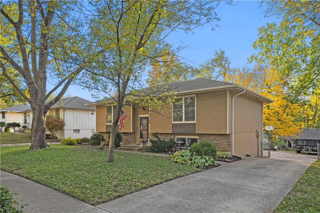 1705 SE Abbey Street