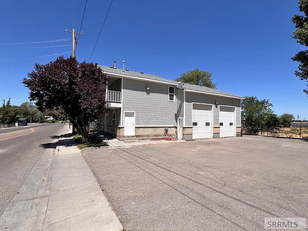 15 W Walker Street