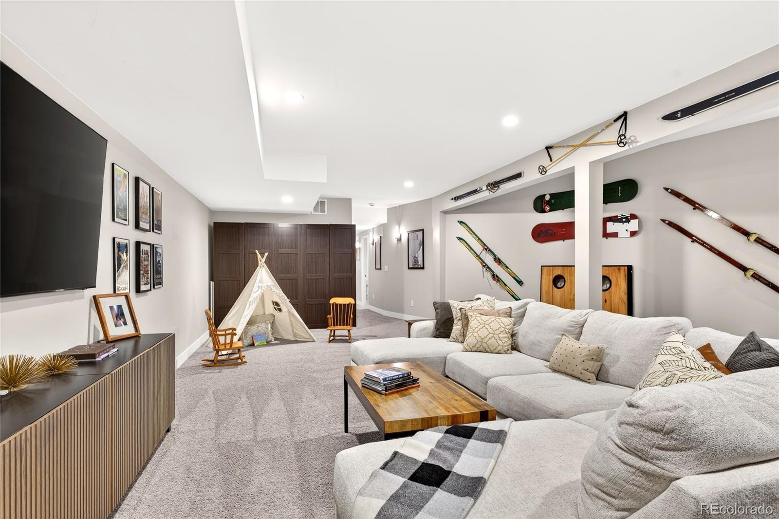 15554 W La Salle Avenue