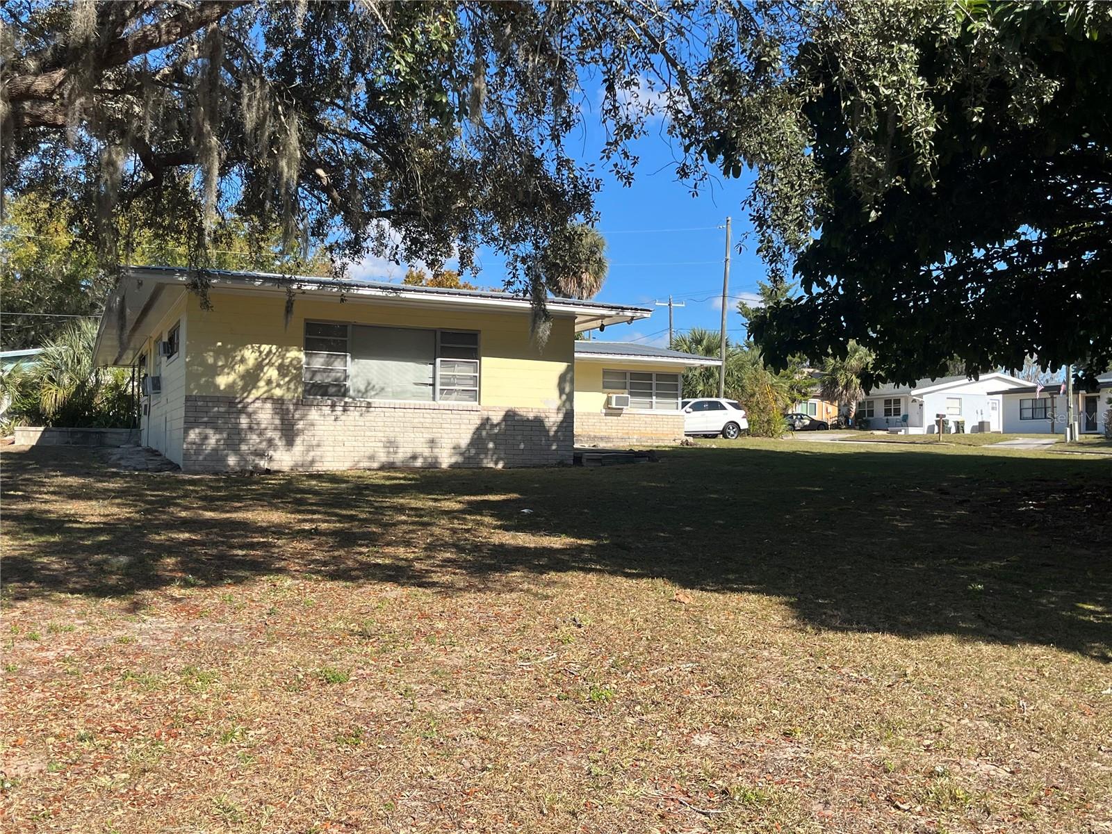 214 W Osceola Street