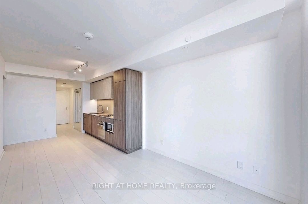 19 Western Battery Rd Ph11