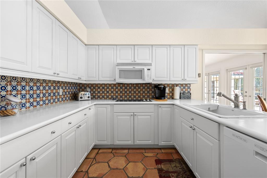 700 Old Compass Road