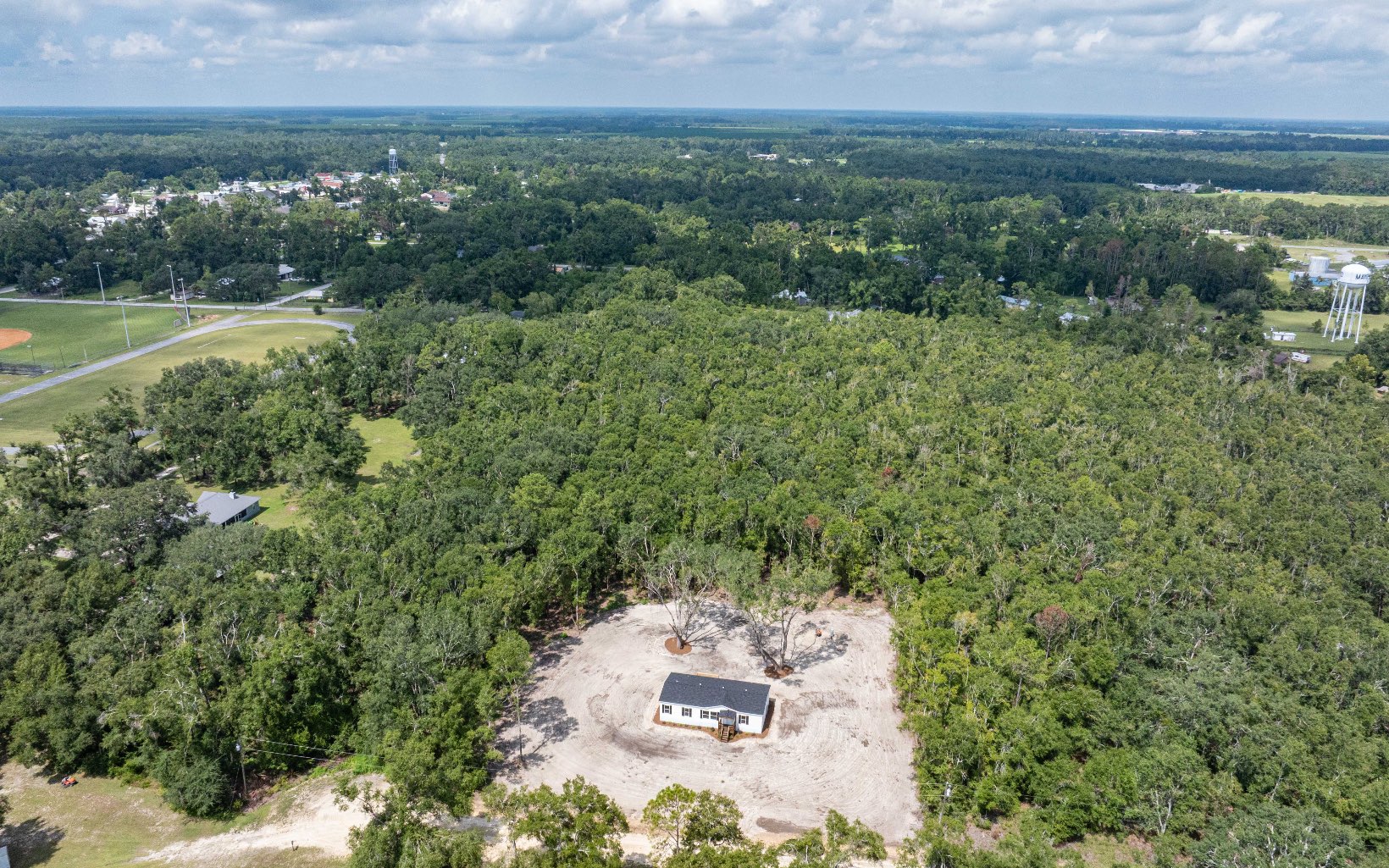 310 NE Weeping Willow Ln