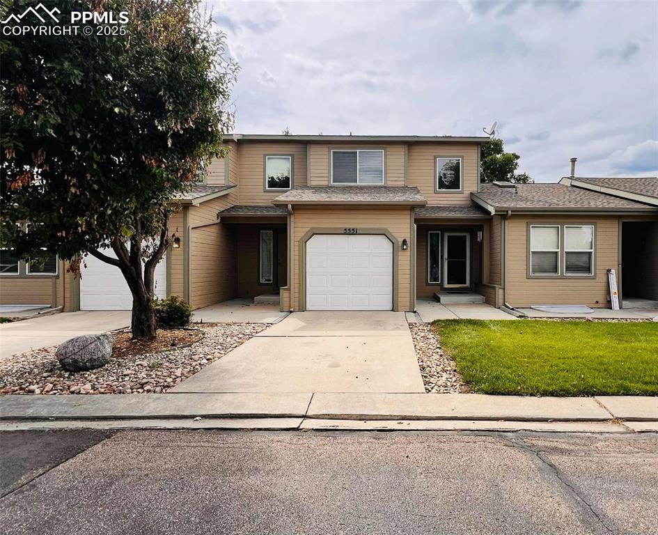 Great Townhome unit in a well cared for complex. Home has a large master bedroom suite with a bathroom and walkin closet. 3rd bedroom in basement can be used as a family room instead. There is the option of two master bedrooms, perfect for a roommate or extended family situation. The complex has ample guest parking, and large grassy yard areas complimented by many mature trees throughout. The unit shows well and has a gas fireplace, attached garage and a rear private area for your BBQ's. Fantastic opportunity for your buyers...