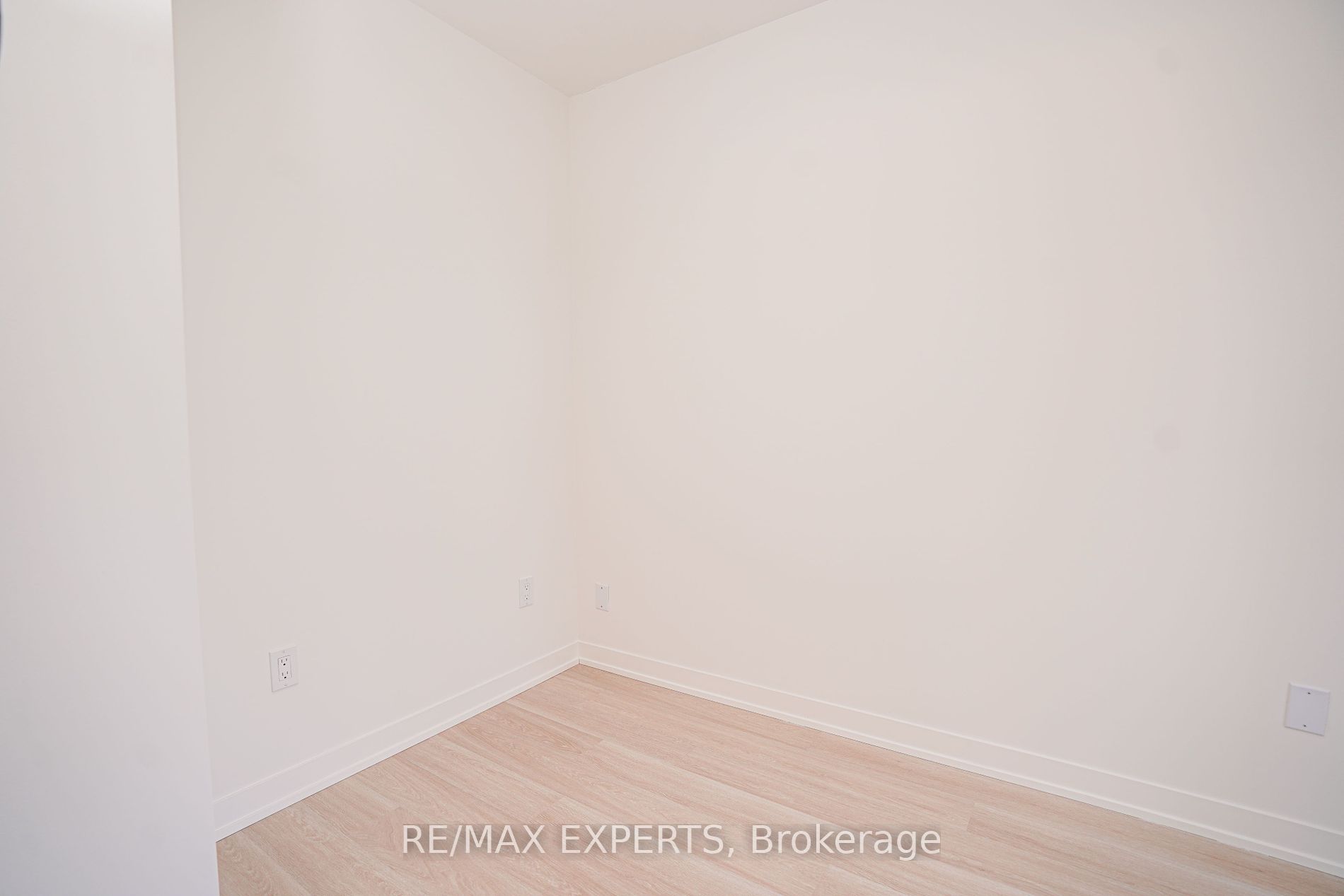 500 Wilson Ave 532