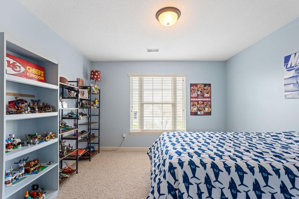 9709 N Farley Avenue