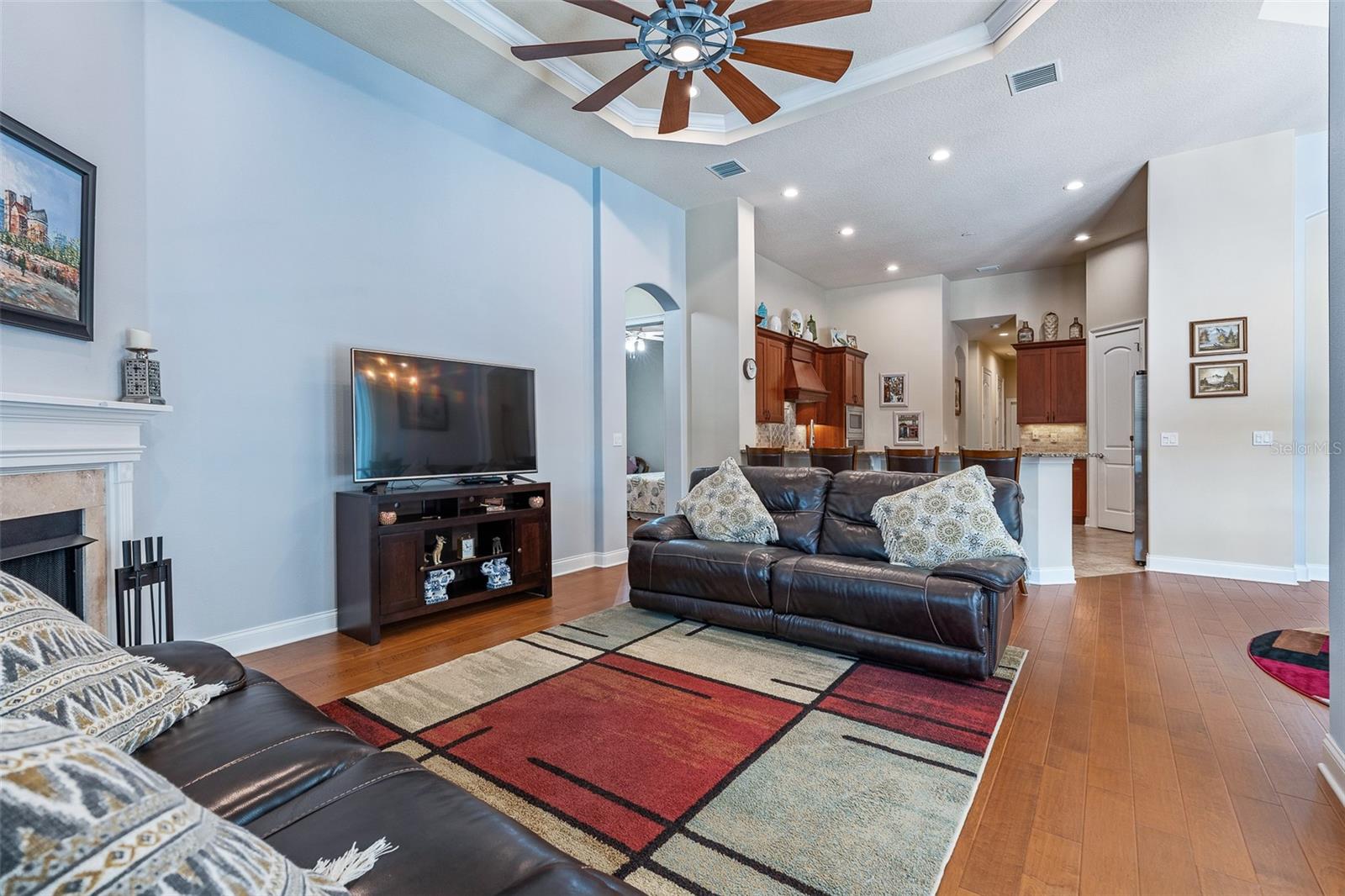 2 Humming Bird Circle