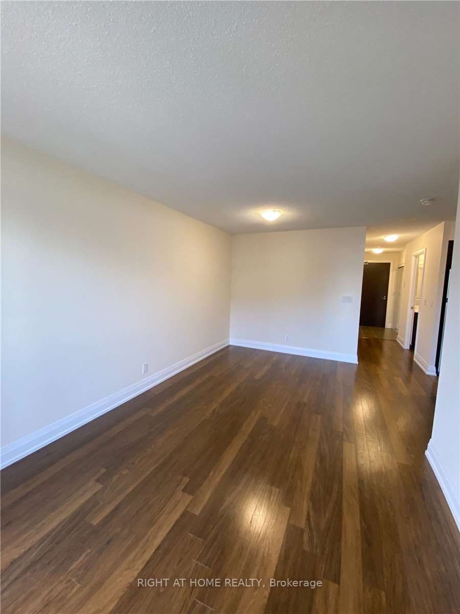 1060 W Sheppard Ave 1403