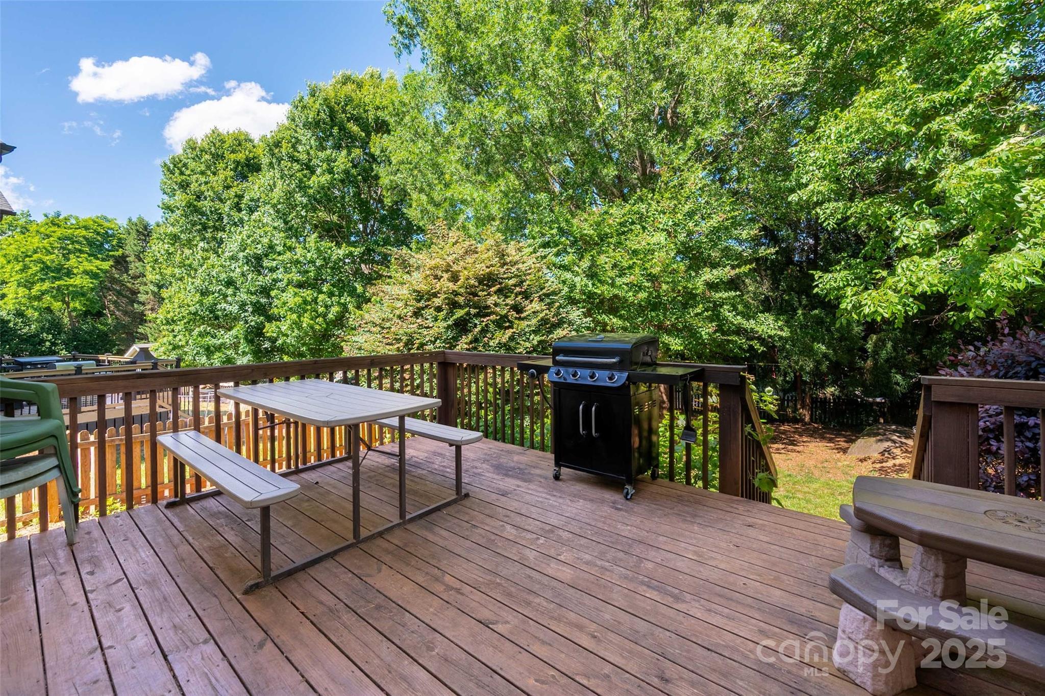 8619 New Oak Lane