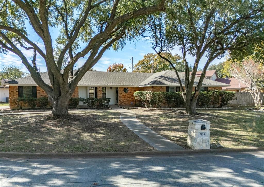 7124 Meadow Park N