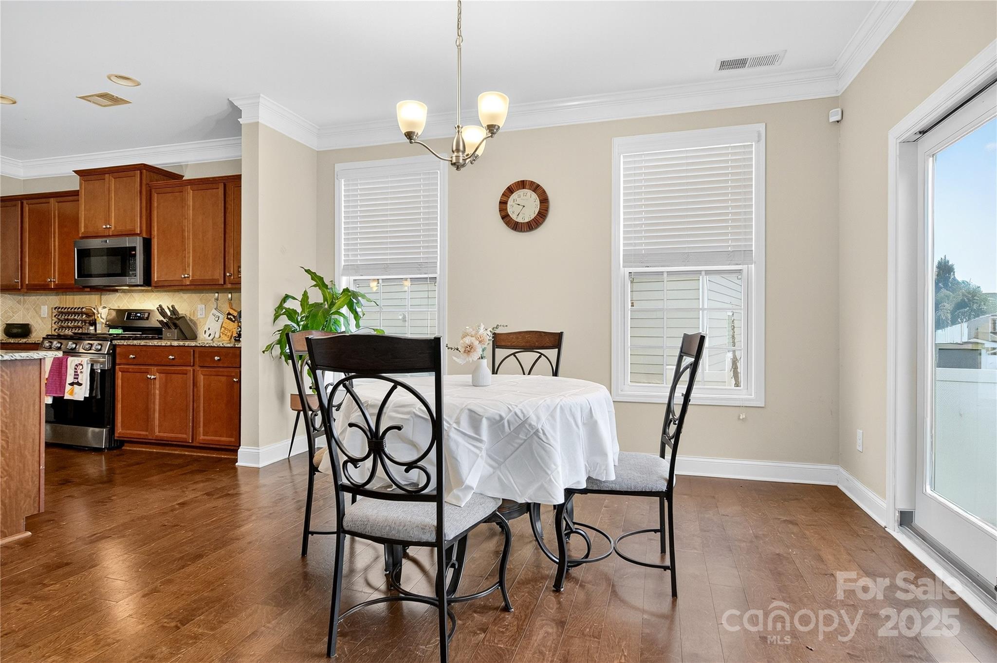 3930 Norman View Drive