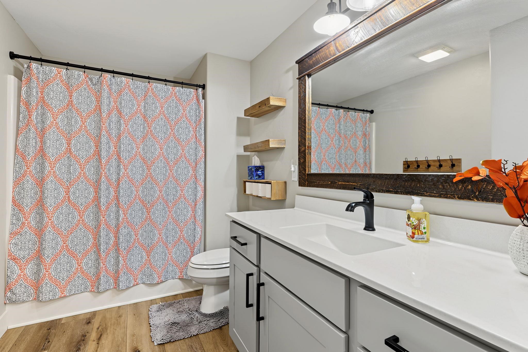 2116 Eastridge