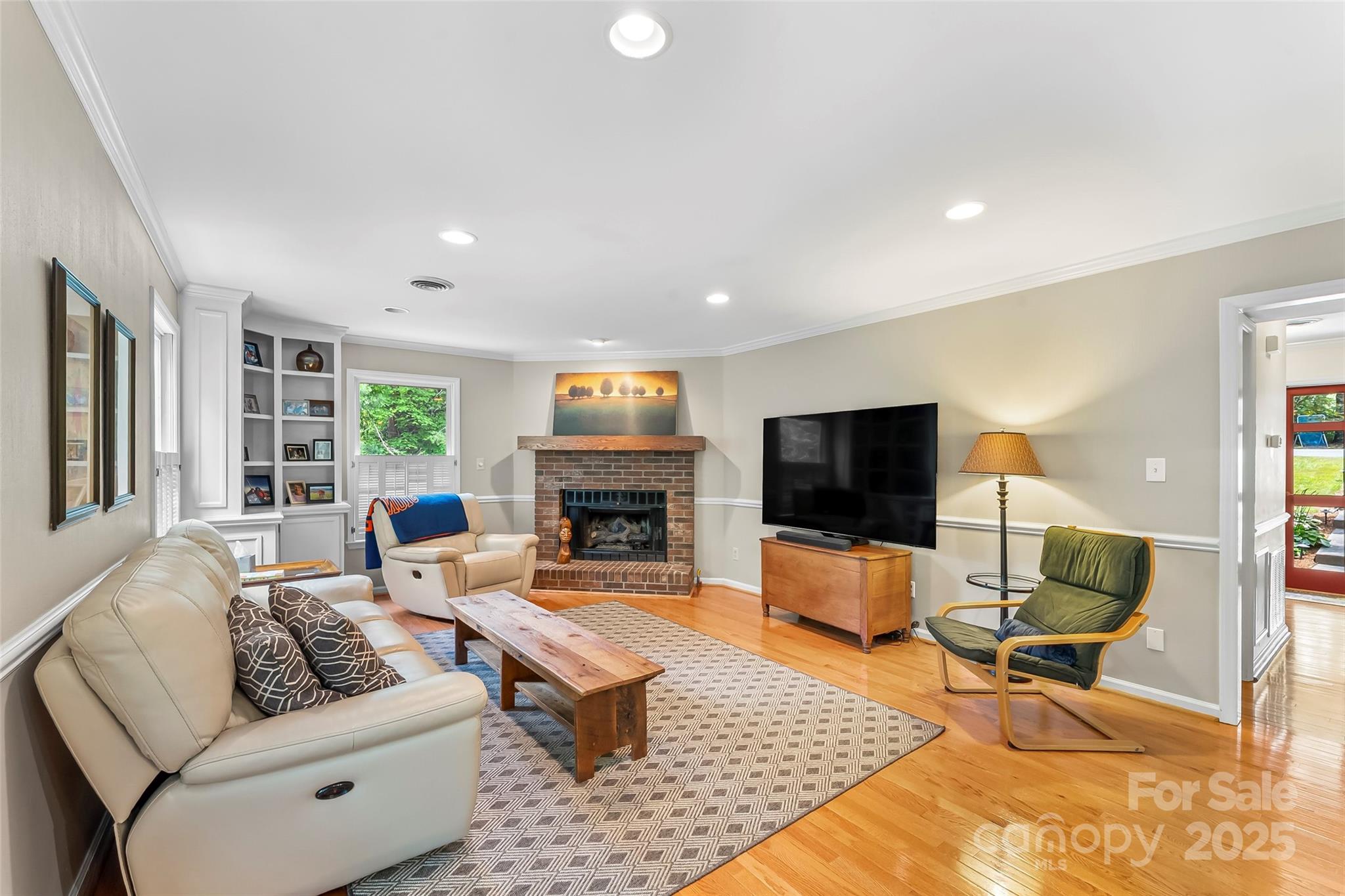 23 Forest Edge Drive