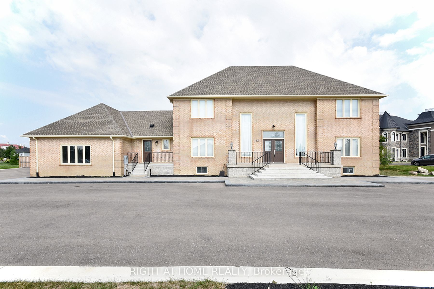 23 Fenton Way