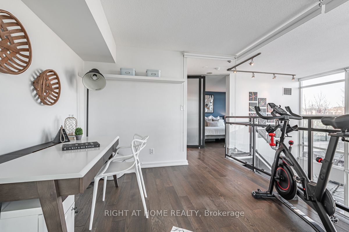 200 Manitoba St 235