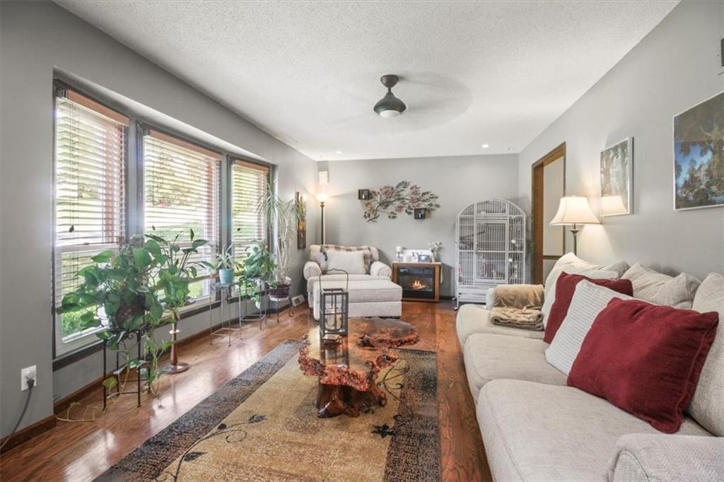 5521 NW Seminole Drive