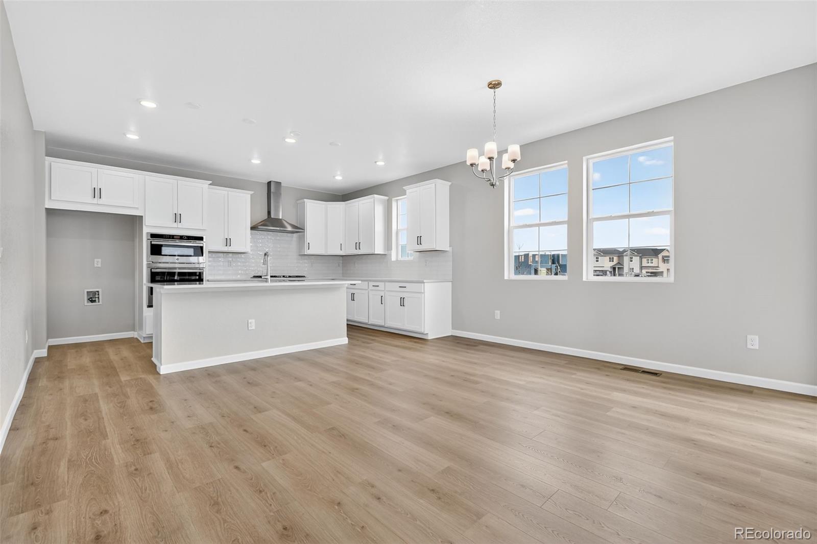 4334 Ridgewalk Point