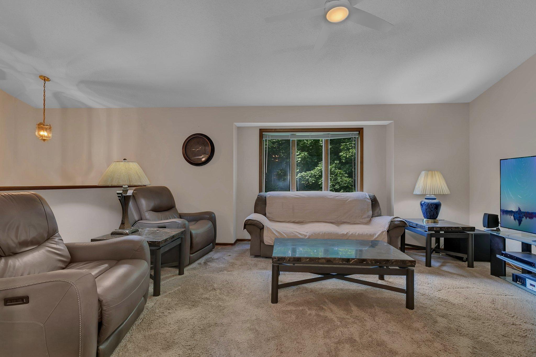 104 9th Avenue N