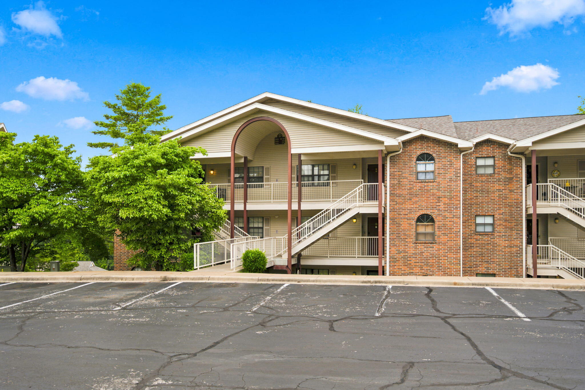 350 S Wildwood Drive 13