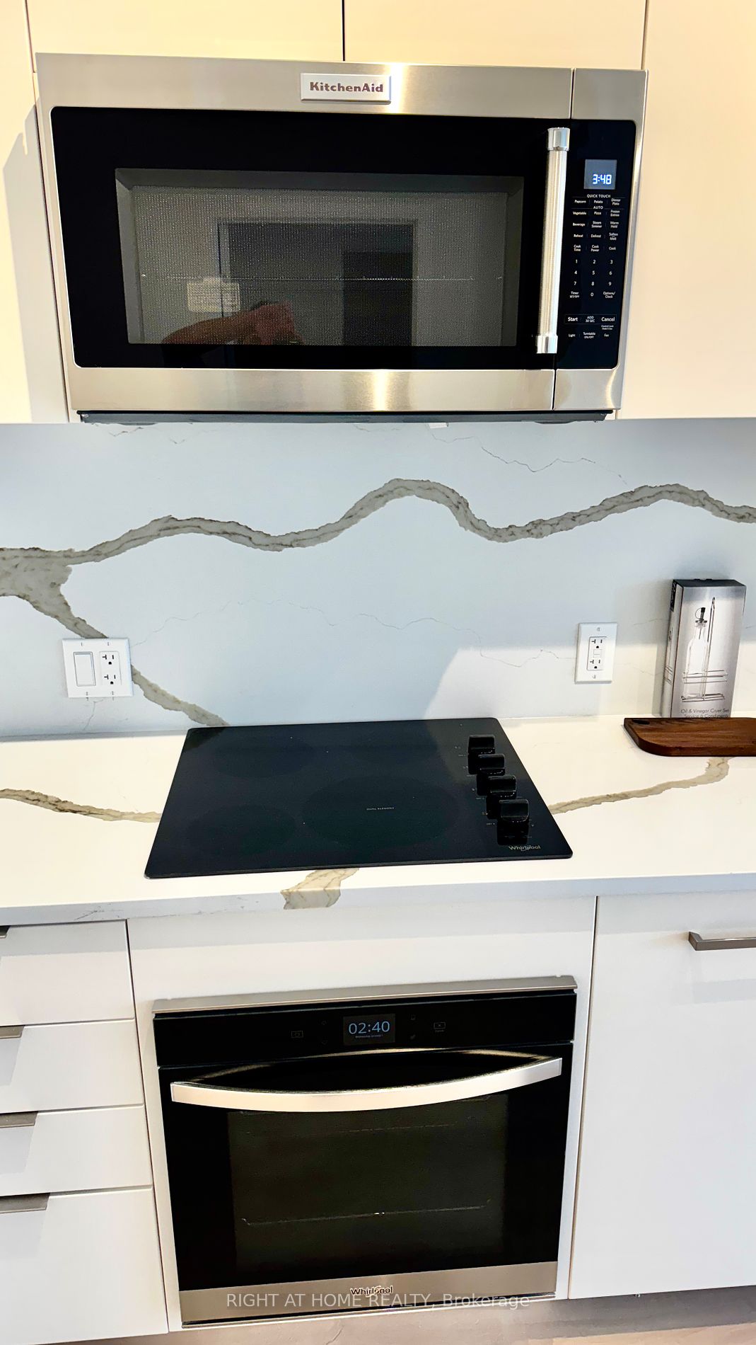 181 E Sheppard Ave 419