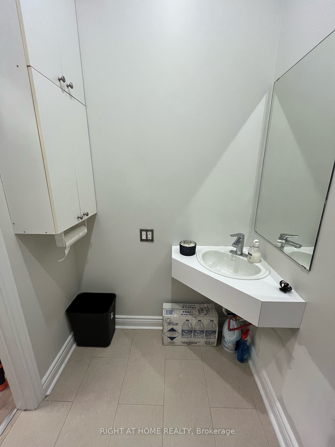 28 W Finch Ave 113